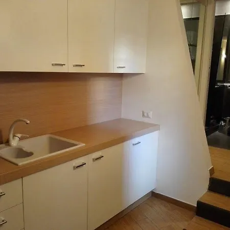 Lhp Hotel
